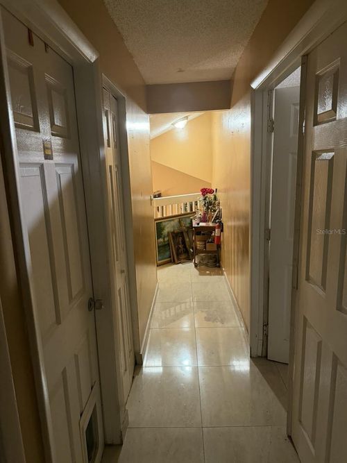 6174 Nw 183rd Ln, Hialeah, FL, 33015-5624 | Card Image