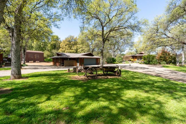 6879 State Highway 49 N, House other with 3 bedrooms, 3 bathrooms and null parking in Mariposa CA | Image 8