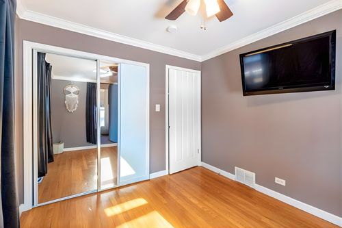 8720 Lyndale St, River Grove, IL, 60171-1844 | Card Image