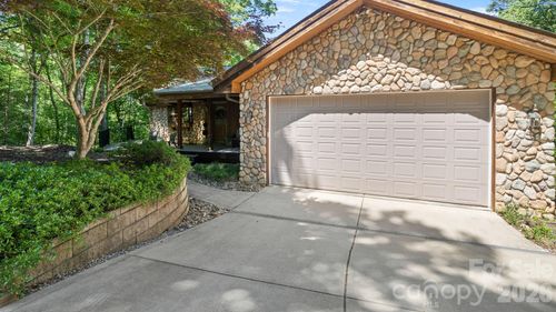 292 Point Carpenter Rd, Fort Mill, SC, 29707-6875 | Card Image