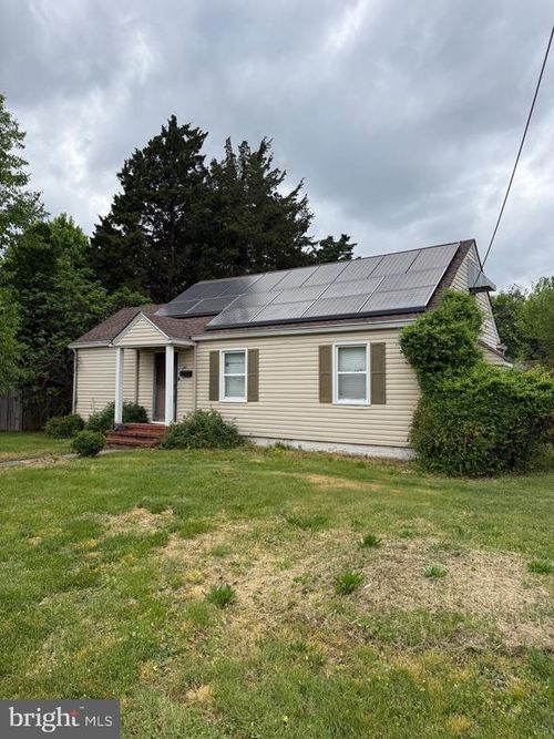 827 E Division St, DOVER, DE, 19901-4205 | Card Image