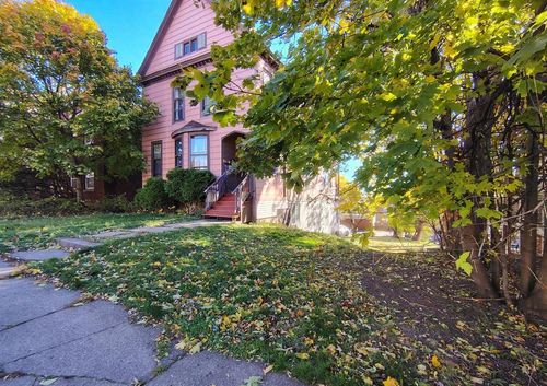 1520 E 3rd St, Duluth, MN, 55812-1687 | Card Image