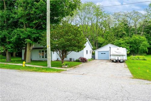 21 Norfolk St, Otterville, ON, N0J1R0 | Card Image
