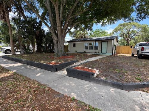 6948 Dartmouth Ave N, St Petersburg, FL, 33710-7650 | Card Image