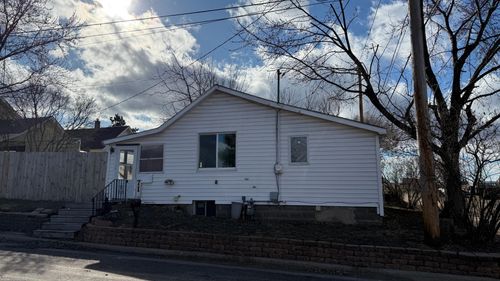 71 Stone St, Winona, MN, 55987-2247 | Card Image