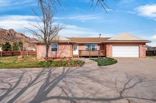780 N Hildale St, Hildale, UT, 84784-7767 | Card Image