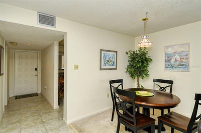 41 - 5235 Willow Links, Condo with 2 bedrooms, 2 bathrooms and null parking in Sarasota FL | Image 3