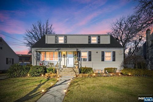 111 E 10th St, Linden, NJ, 07036-3302 | Card Image