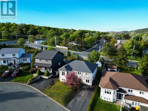 4 Eaton Place, St. John's, NL, A1E6A9 | Card Image