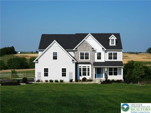 2-4450 Maple St, Schnecksville, PA, 18078-2912 | Card Image