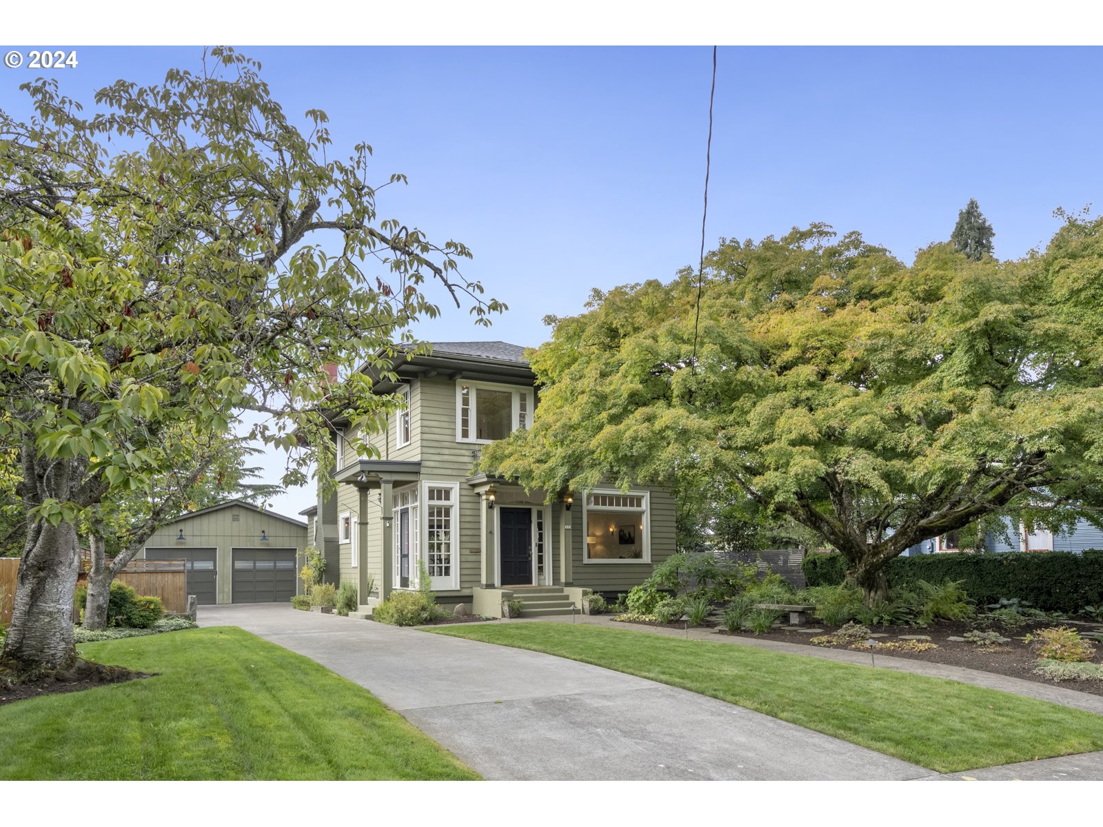 61st Ave, Portland, OR 97215