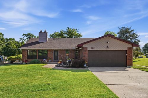 2312 Bevington Ln, Hamilton, OH, 45013-9335 | Card Image