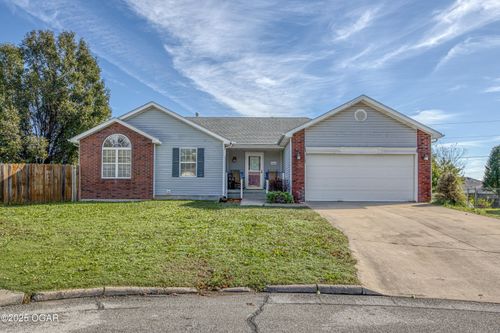 1123 Wilson St, Webb City, MO, 64870-2092 | Card Image