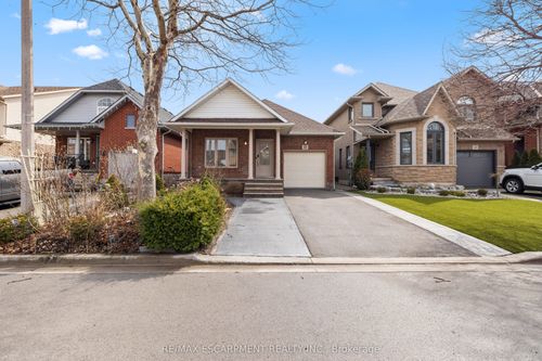 39 Mckibbon Ave, Hannon, ON, L0R1P0 | Card Image