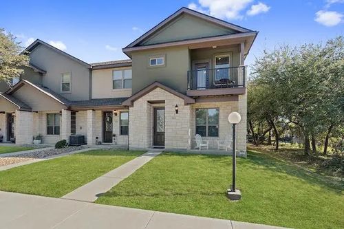585 Demarett Dr, Lago Vista, TX, 78645-8515 | Card Image