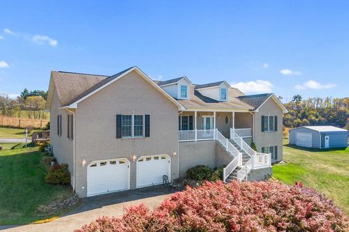 141 Akers Rd, Wytheville, VA, 24382-4694 | Card Image
