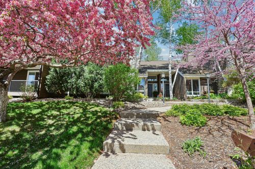 7676 Woodview Ct, Edina, MN, 55439-1768 | Card Image