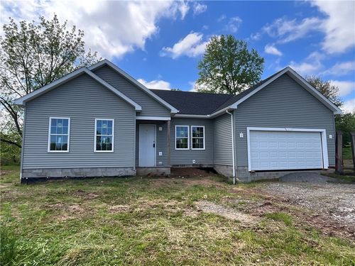3 Lynwood Dr, Lyndonville, NY, 14098-9664 | Card Image