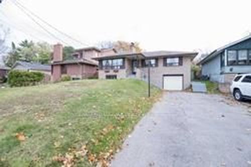 221 Island Rd, Scarborough, ON, M1C2R1 | Card Image