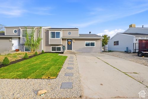 6443 Cyclamen Way, West Jordan, UT, 84081-3844 | Card Image