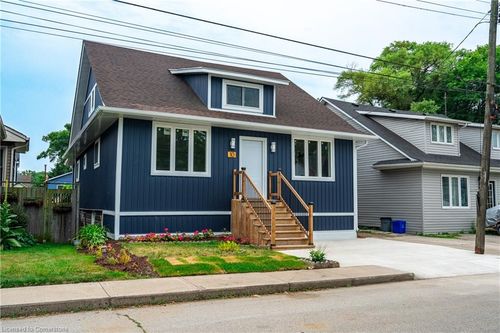 10 Comet Ave, Hamilton, ON, L8H7E5 | Card Image