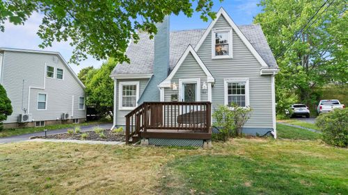 110 Elm St, New Glasgow, NS, B2H1Y4 | Card Image