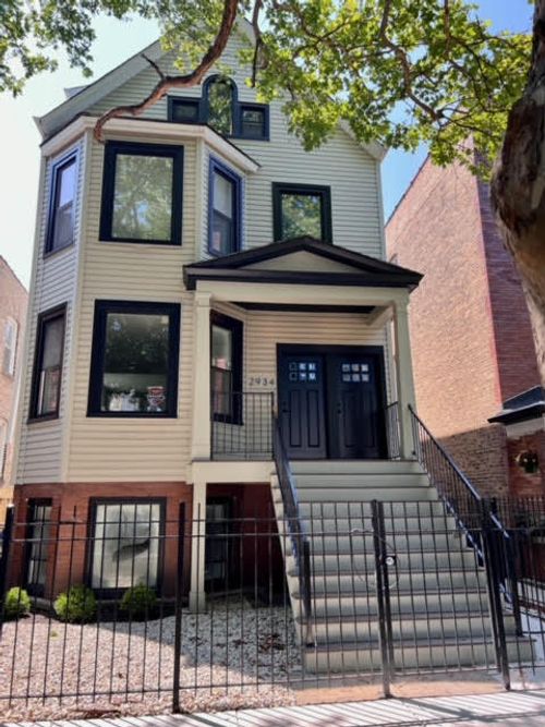 1-2934 N Avers Ave, CHICAGO, IL, 60618-7206 | Card Image