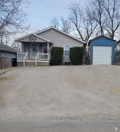 722 Dakota Ave, Holton, KS, 66436-1260 | Card Image