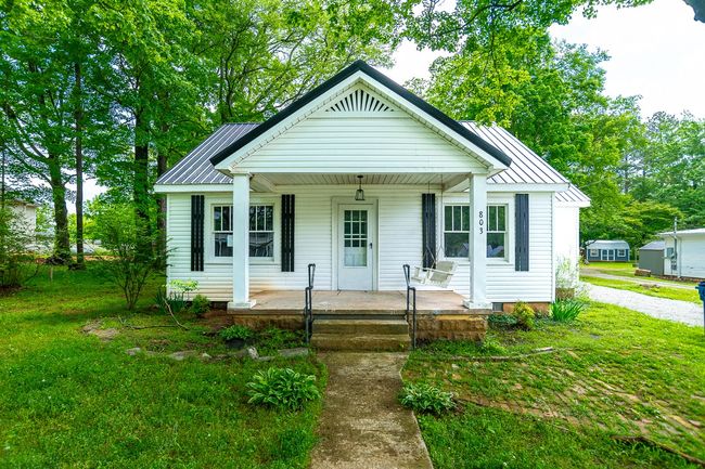 803 Main St, House other with 3 bedrooms, 1 bathrooms and null parking in Huntland TN | Image 5