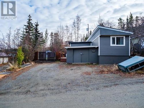 109-4 Prospector Rd, Whitehorse, YT, Y1A5G5 | Card Image