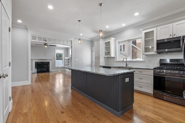 2 - 24 Church St, House attached with 4 bedrooms, 4 bathrooms and 2 parking in Wakefield MA | Image 5