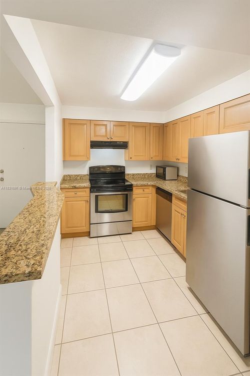 apt-106-5122 Nw 79th Ave, Doral, FL, 33166-4748 | Card Image
