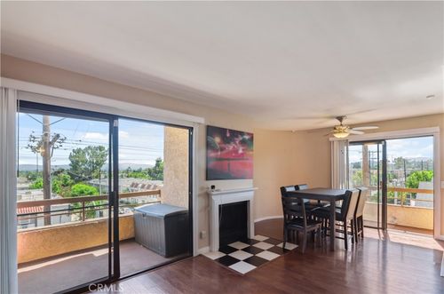 301-8710 Independence Ave, Canoga Park, CA, 91303-2981 | Card Image