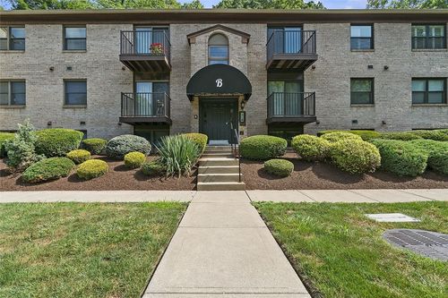 apt-12b-300 Gilkeson Rd, Mt. Lebanon, PA, 15228-1083 | Card Image