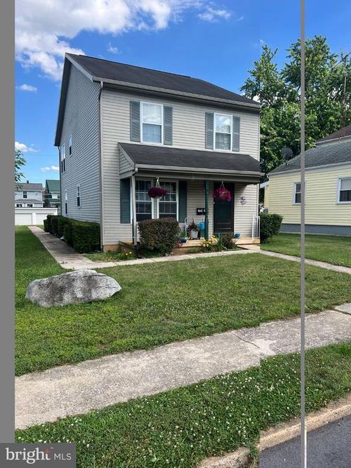 728 Chestnut St, HAGERSTOWN, MD, 21740-6303 | Card Image