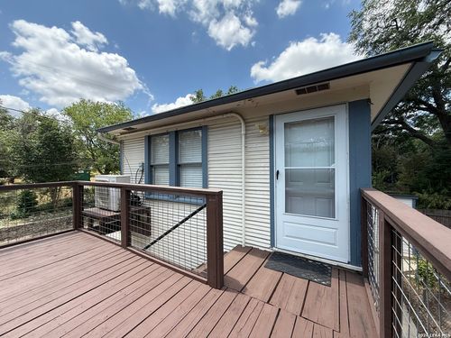 271 E Hollywood Ave, San Antonio, TX, 78212-2879 | Card Image