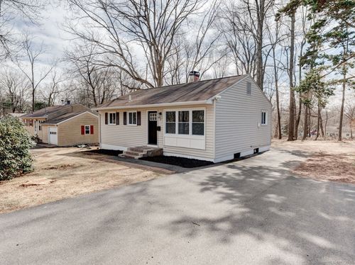 37 Austin Rd, Durham, CT, 06422-1502 | Card Image