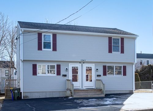 east-1363 Locust St, Fall River, MA, 02723 | Card Image