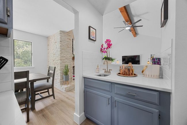 12001 Bittern Holw, House other with 4 bedrooms, 2 bathrooms and 2 parking in Austin TX | Image 16