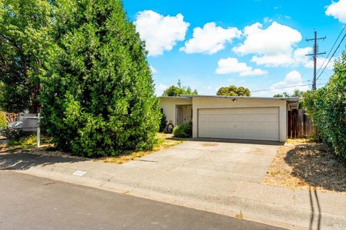 341 Grape Street, Vacaville, CA, 95688 | Card Image