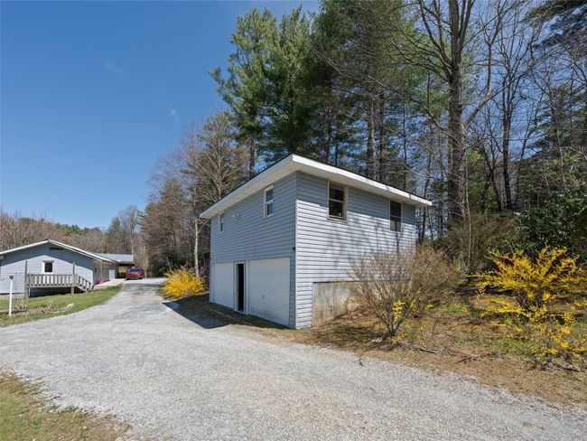 140 Hanging Dog Ln, House other with 5 bedrooms, 5 bathrooms and null parking in Lake Toxaway NC | Image 36