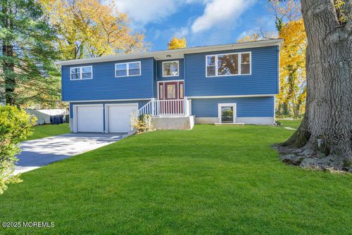 4 White Dr, Neptune, NJ, 07753-2732 | Card Image