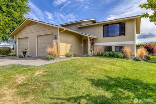 1192 Lancer Dr, Walla Walla, WA, 99362-9257 | Card Image