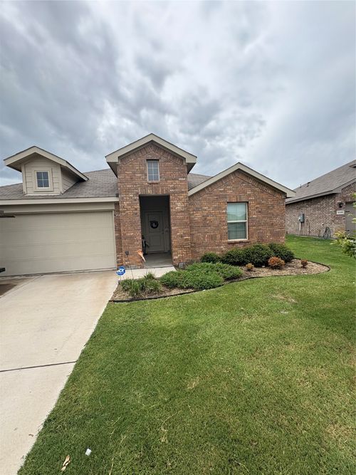 3204 Winoak Dr, Fort Worth, TX, 76123-2465 | Card Image