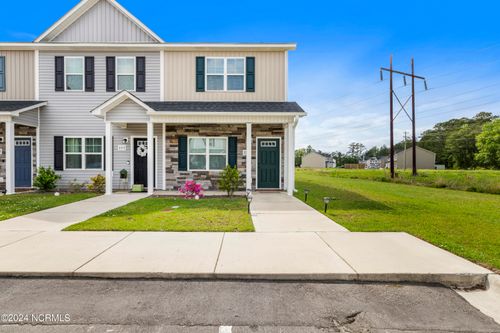207 Alexa Pl, Jacksonville, NC, 28546-0143 | Card Image
