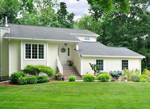 307 Trapper Cir, Windsor, CT, 06095-1761 | Card Image