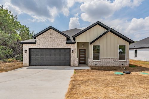5822 Stonegate Cir, Granbury, TX, 76048-6538 | Card Image