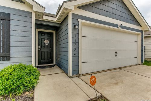 11754 Davalos Ln, San Antonio, TX, 78252-1924 | Card Image