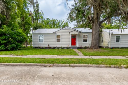 137 W Washington St, Starke, FL, 32091-2625 | Card Image