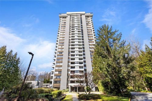 306-9521 Cardston Crt, Burnaby, BC, V3N4R8 | Card Image